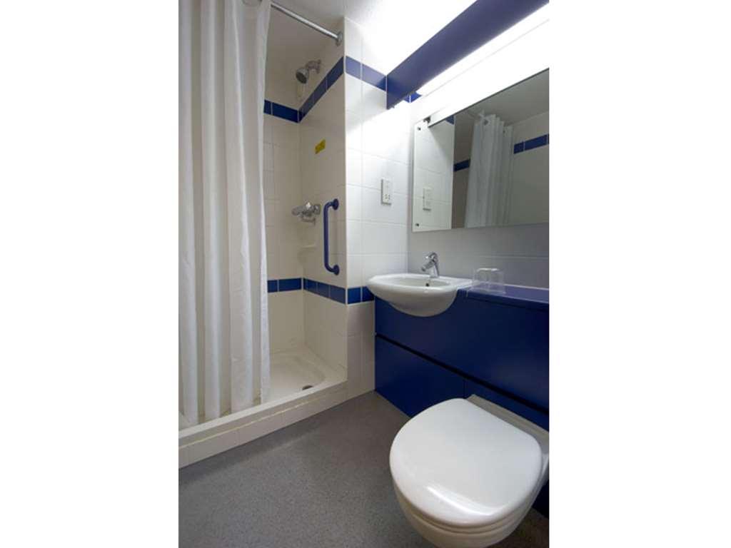 Travelodge Milton Keynes Old Stratford חדר תמונה