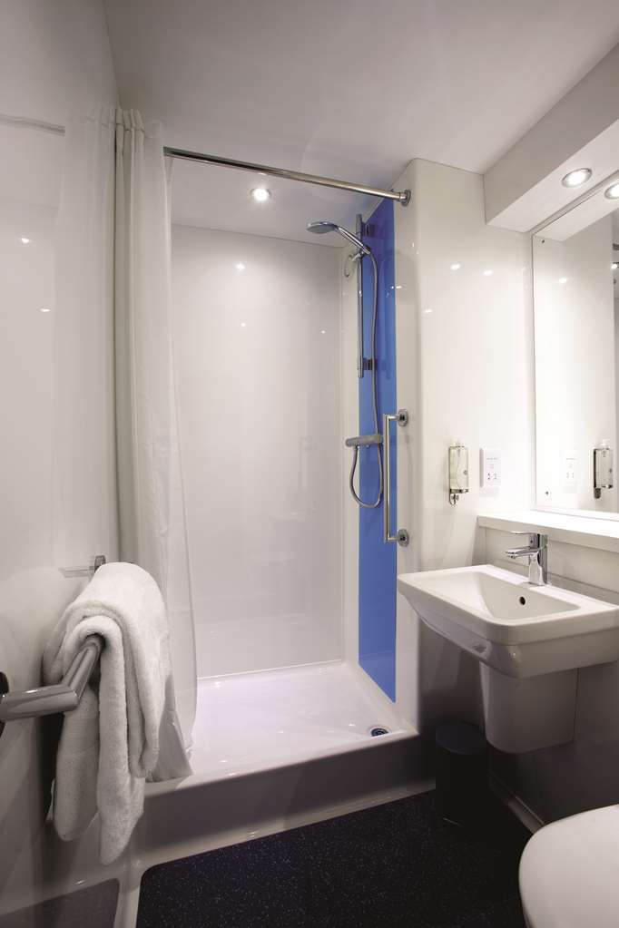 Travelodge Milton Keynes Old Stratford חדר תמונה