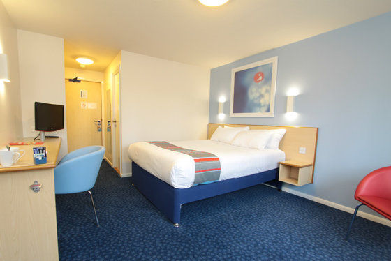 Travelodge Milton Keynes Old Stratford חדר תמונה