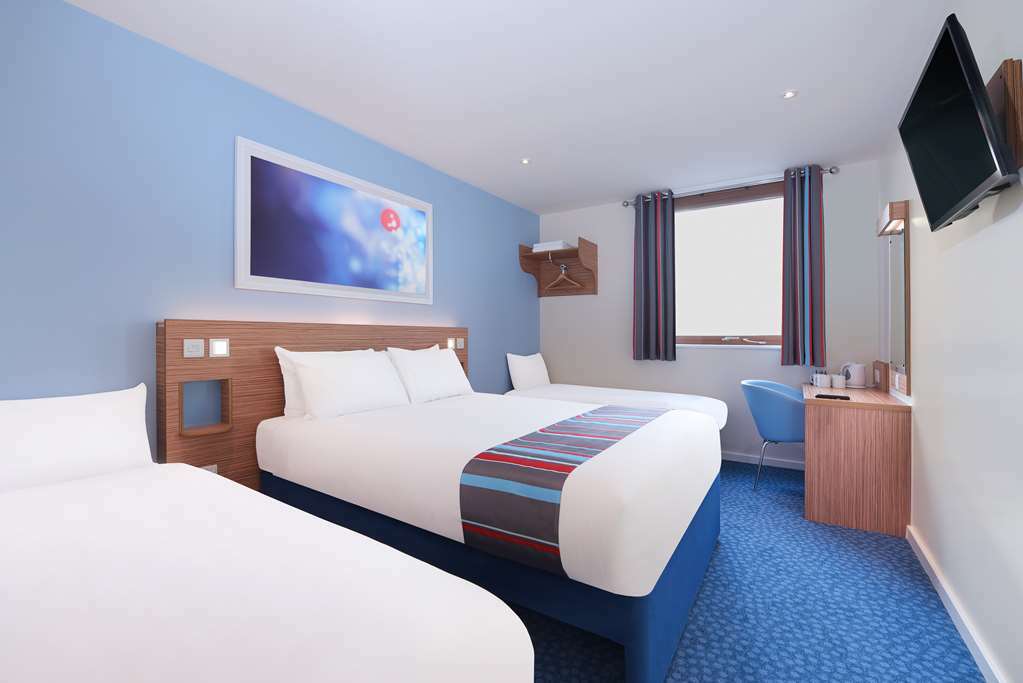 Travelodge Milton Keynes Old Stratford חדר תמונה